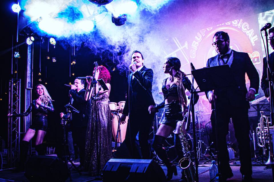 Cómo elegir el mejor equipo de sonido para un grupo musical 1 grupo musical